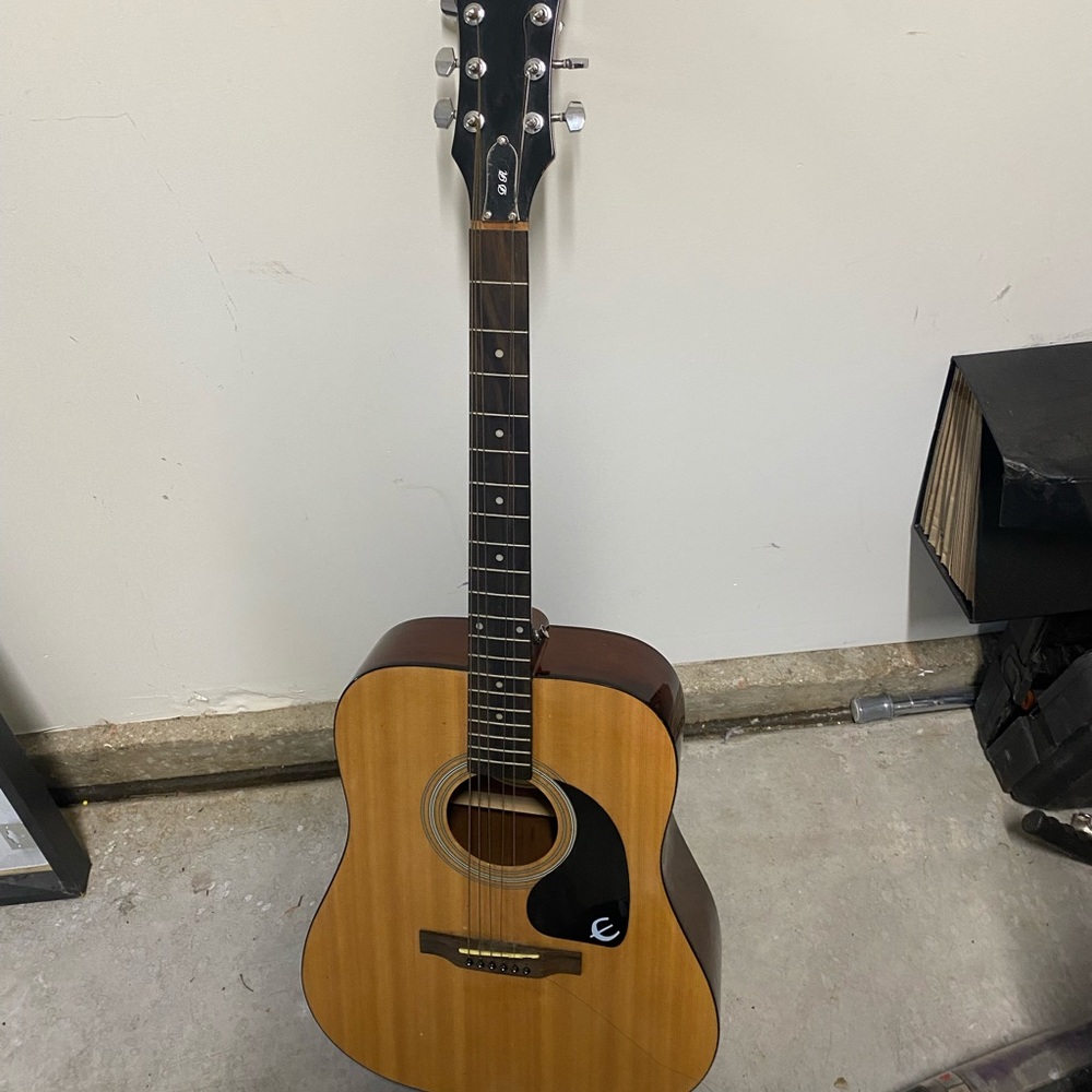 Wood, normal use, 62-63cm, Epiphone